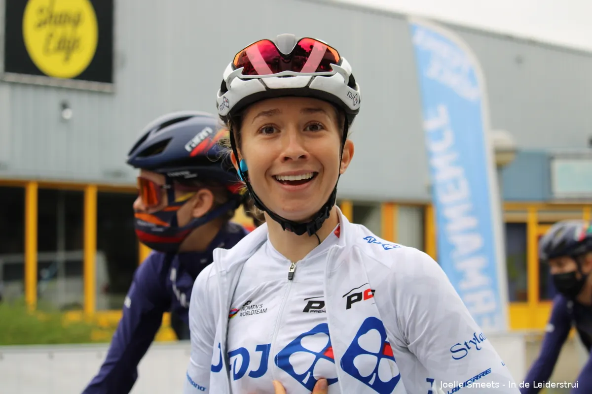 Ellen van Dijk door het stof richting Uttrup Ludwig: 'Ben daarin te ver gegaan'