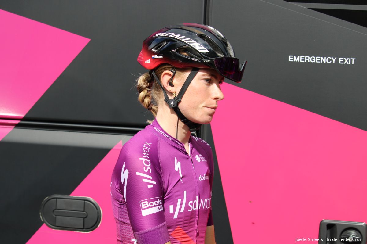 Vollering kon niet genieten van 'vermoeiende, beetje vervelende' dag in La Vuelta Femenina
