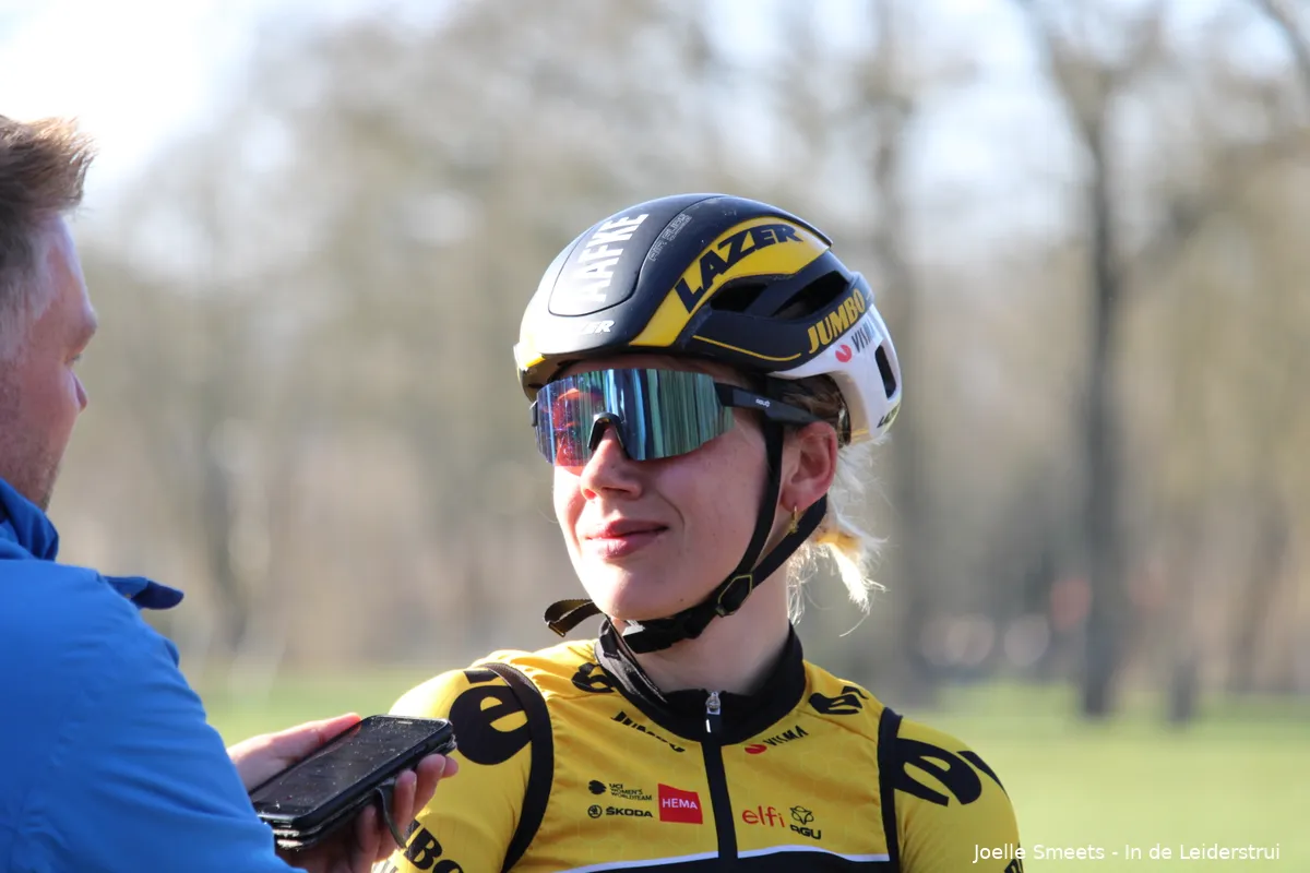 Jumbo-Visma-renster Soet stopt en doet anorexia-bekentenis: 'Veel collega's lijden er ook aan'