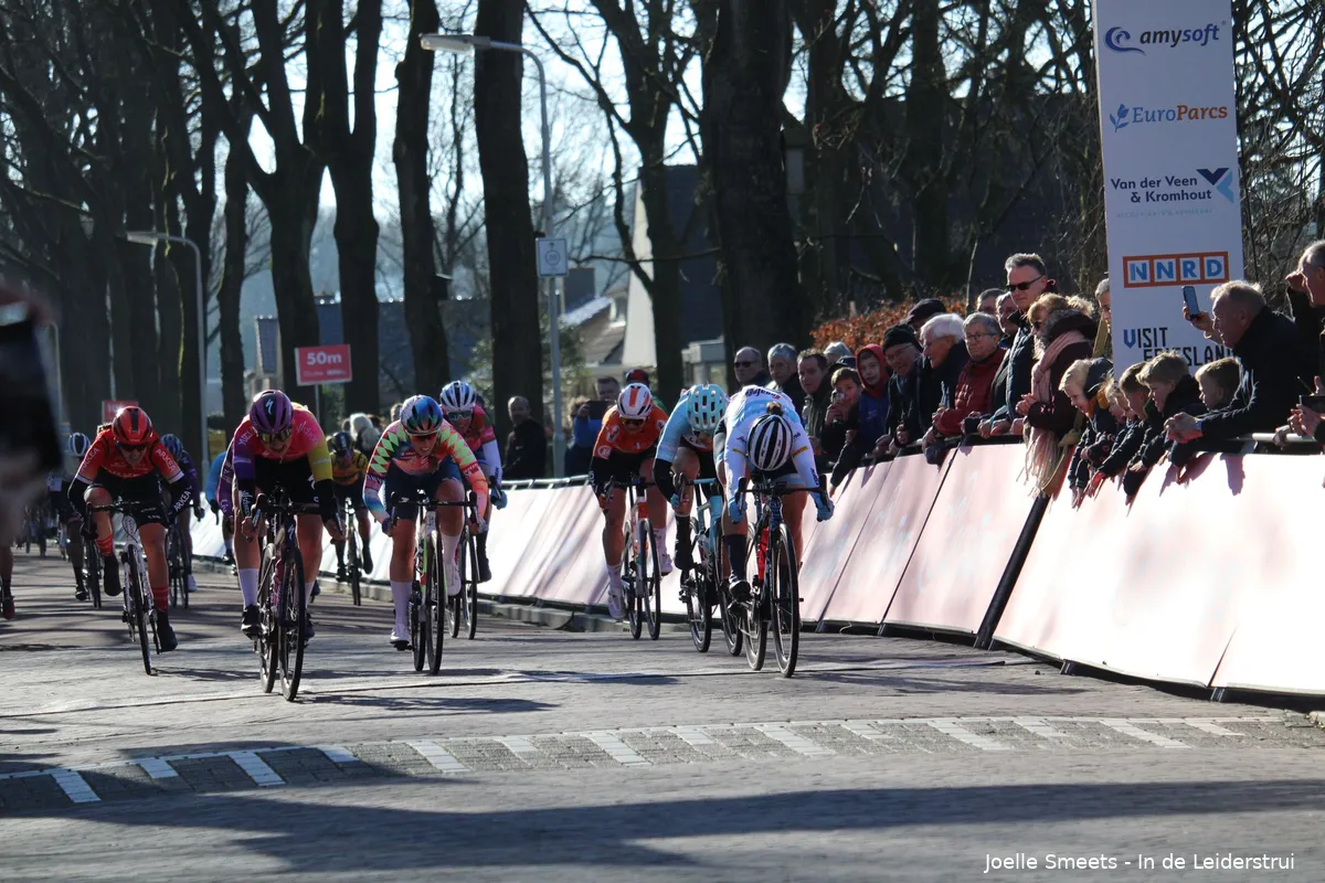 Lonneke Uneken bezorgt SD Worx ritzege in Frylân Tour, Van Dijk blijft klassement leiden