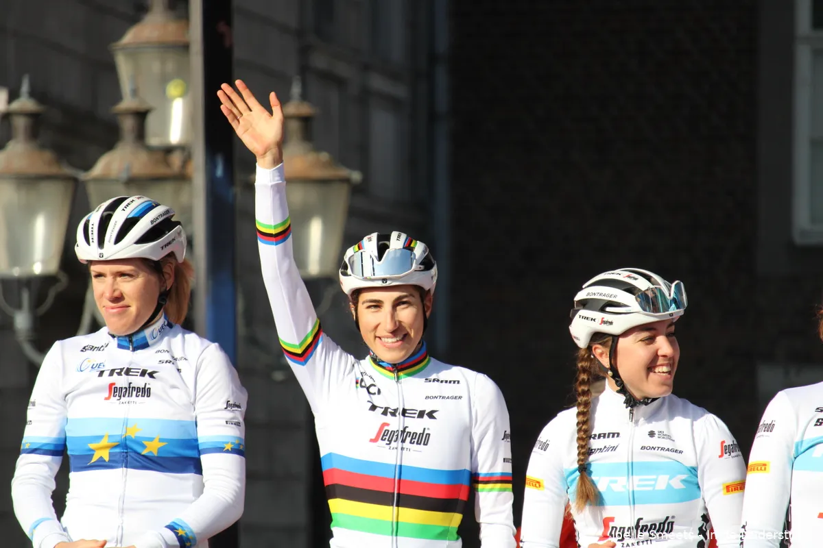 Balsamo klopt Vos na schitterende massasprint in tweede etappe Giro Donne