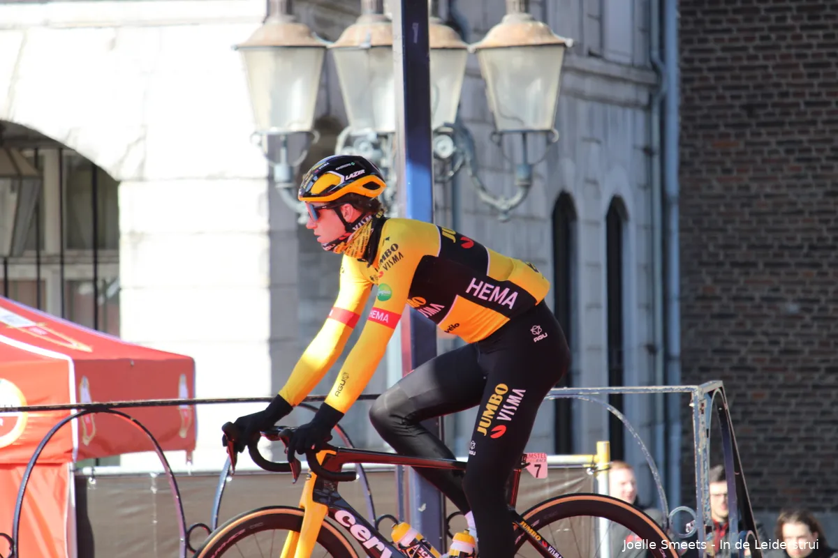 Interviews BK wielrennen | Van Hooydonck zat twaalf uur in de auto: 'Hoop hersteld te zijn'