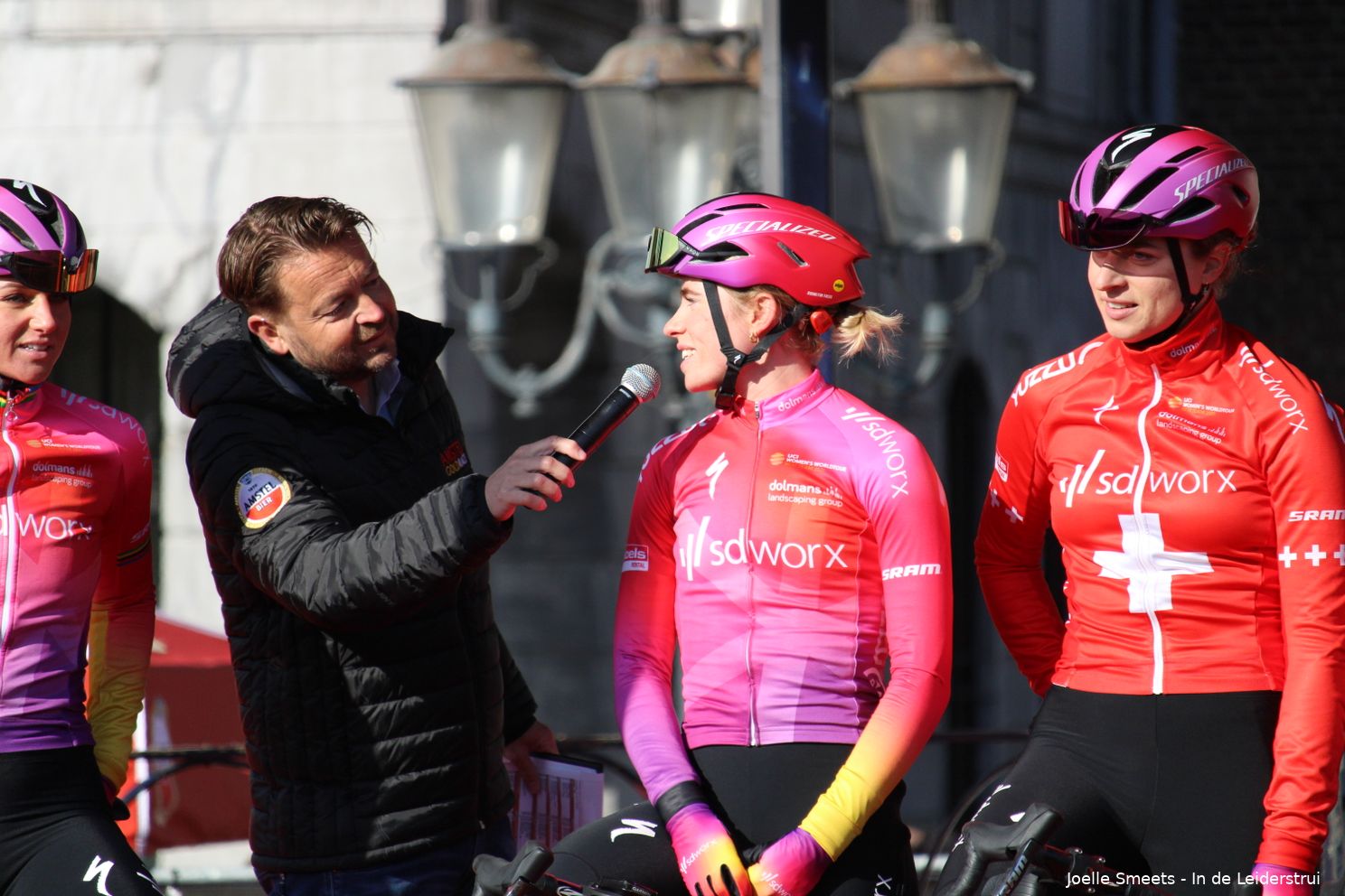 Vollering in 2022, voorafgaand aan één van haar doelen: De Amstel Gold Race.