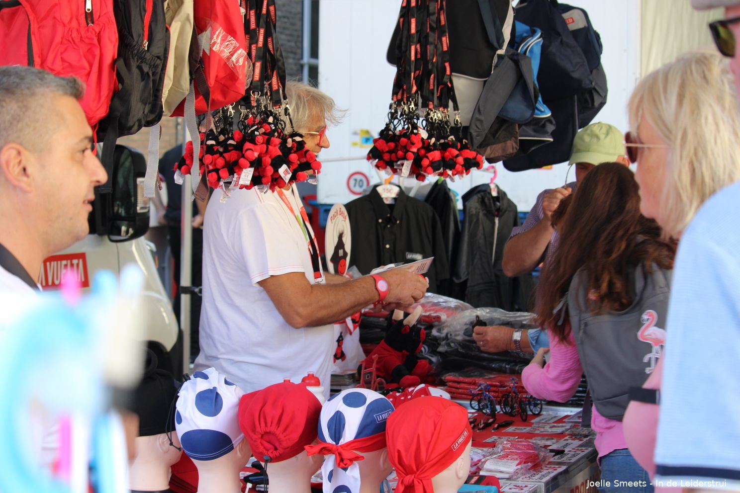 La Vuelta Holanda maakte indruk op renners en fans: 'We voelen ons hier heel erg welkom'