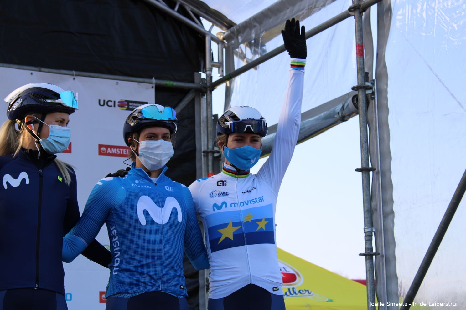 Interview | Van Vleuten stellig: ‘Wie spreekt van drie grote rondes, slaat de plank totaal mis’
