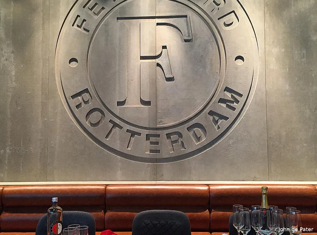 Aanwinst Berghuis speelt met rugnummer 19