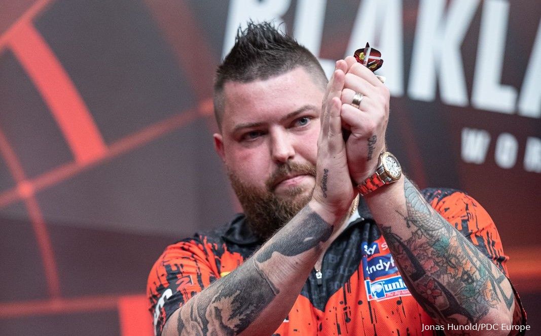 Players Championship: Damon Heta defeats Gary Anderson to claim his third  PDC title, Darts News