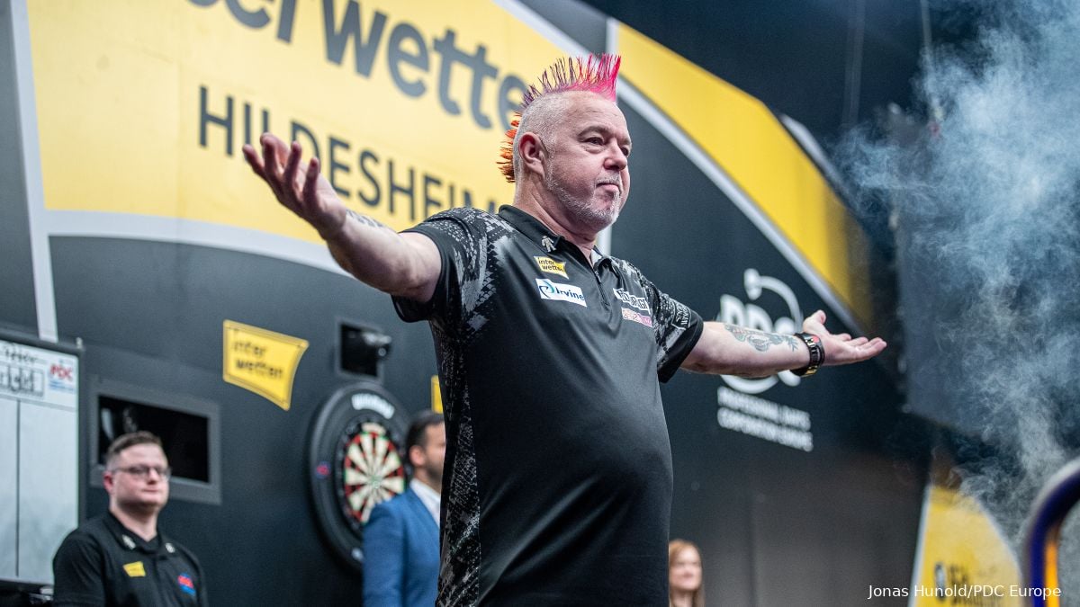 Dimitri van den Bergh verliert gegen Mensur Suljovic, Peter Wright bringt das deutsche Publikum zum Schweigen und besiegt Niko Springer