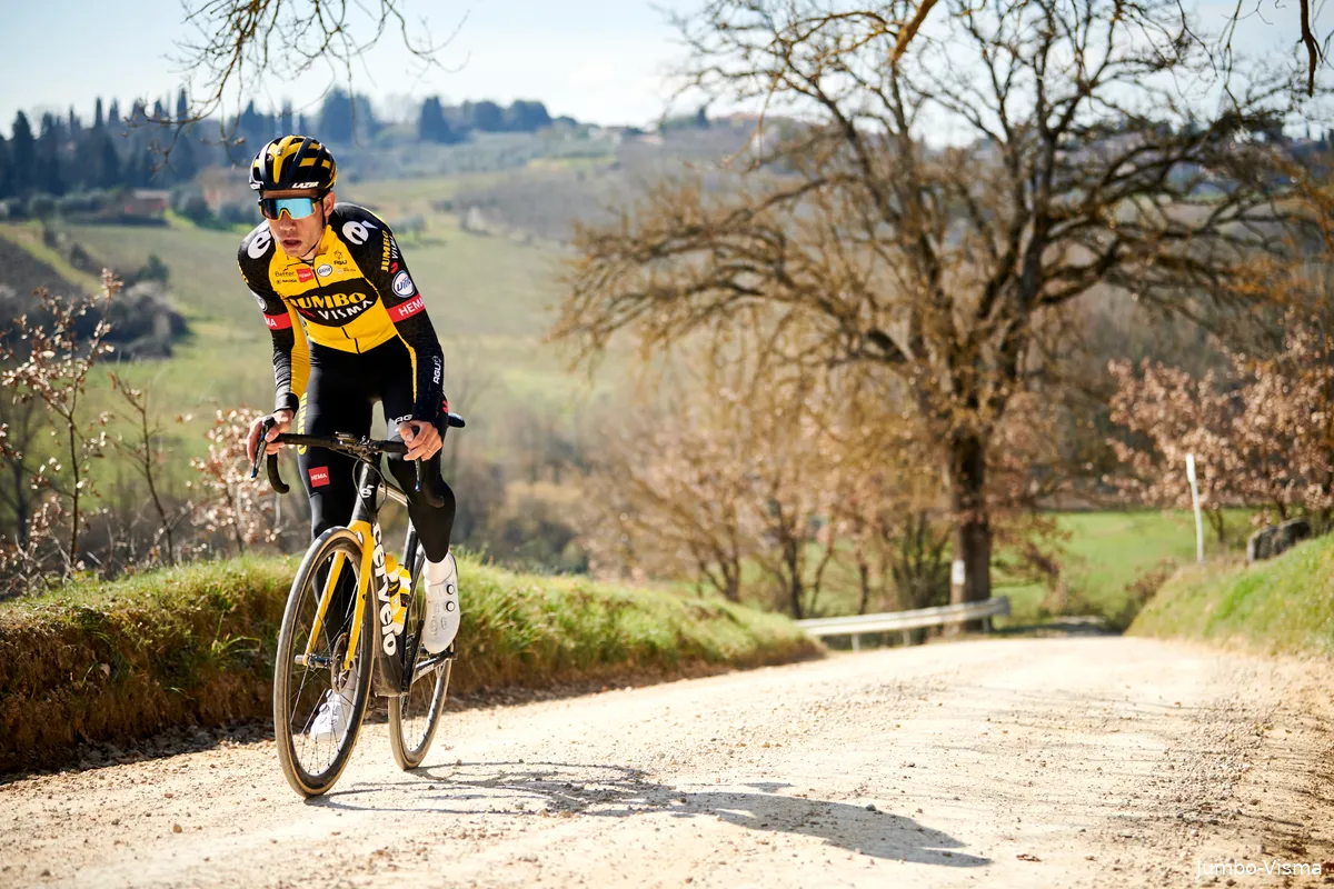 Favorieten Strade Bianche 2021 | wat zeggen Van Aert en Van der Poel en wat denkt IDL?