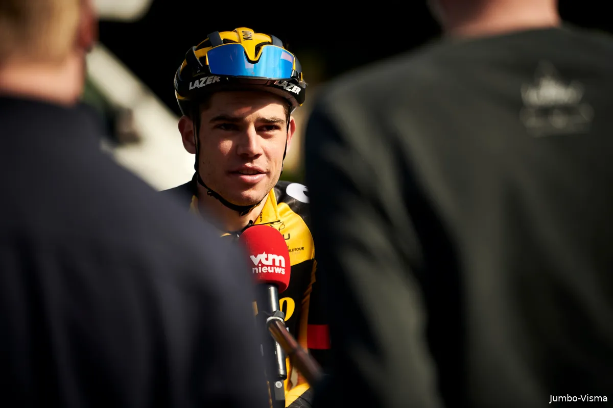 Van Aert moest vroeg aangaan: 'Met Van der Poel in m'n wiel, dan heb je geen kans meer'