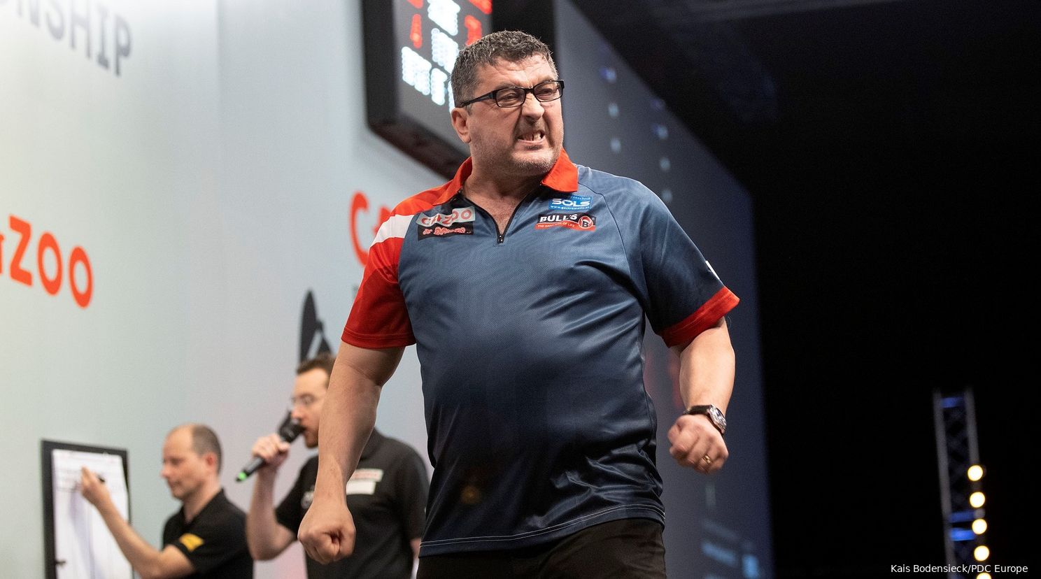 Who are the ten oldest players with a PDC Tour Card?