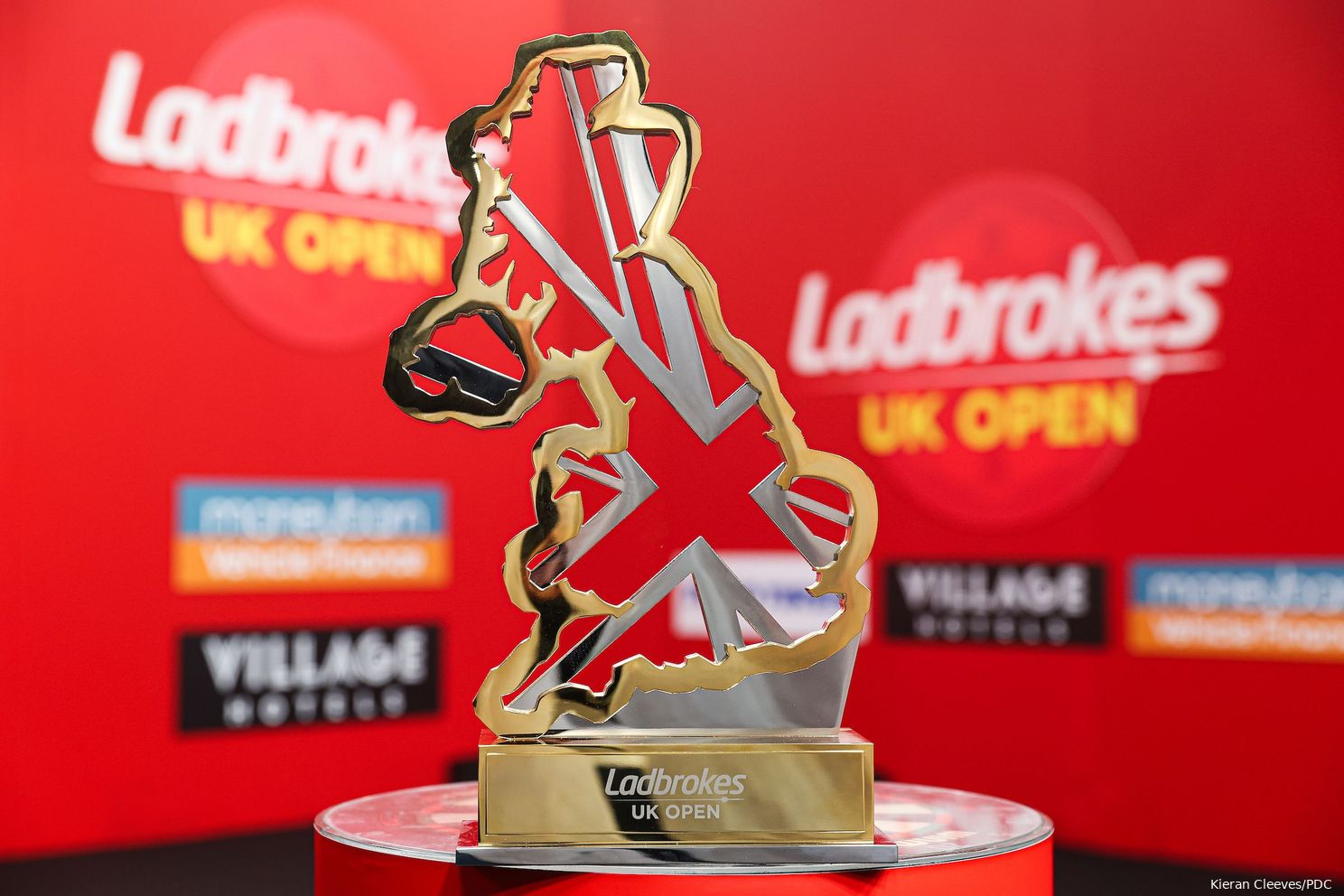 PHOTO: New UK Open trophy revealed ahead of 2024 final
