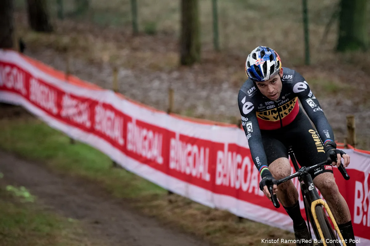 Van Aert tempert cross-verwachtingen: 'Prestaties van vorig jaar niet als normaal beschouwen'