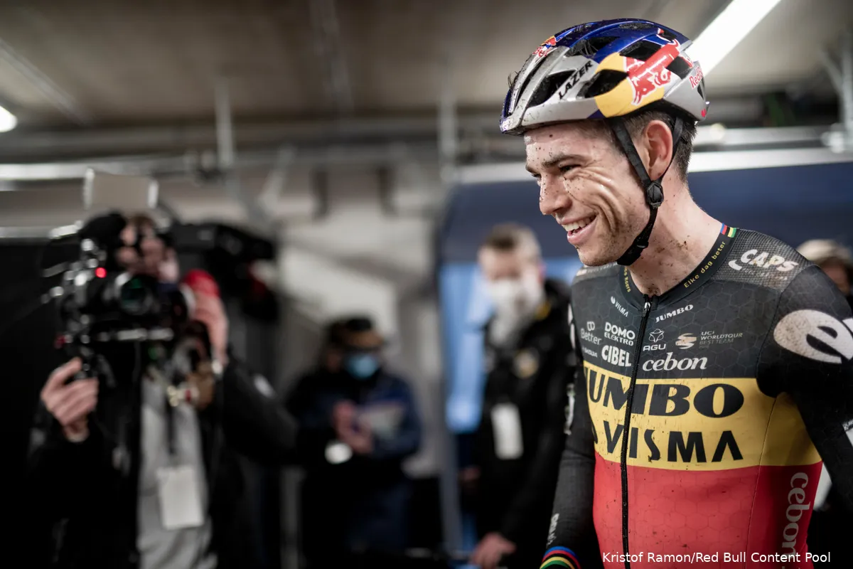 Van Aert vreest ondanks 'beste campagne ooit' voor stage Jumbo-Visma: 'Hoop dat ze boven wachten'