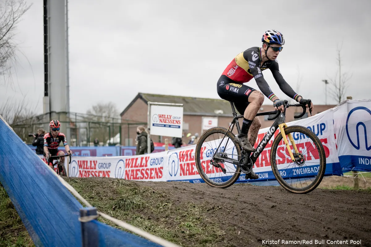 BK veldrijden: Iserbyt en Aerts bombarderen Van Aert tot topfavoriet