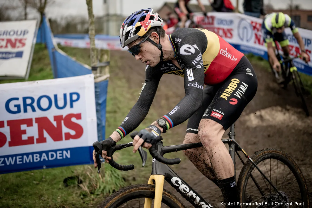 Van Aert geeft 'voorlopig crossprogramma': zeven crossen in december