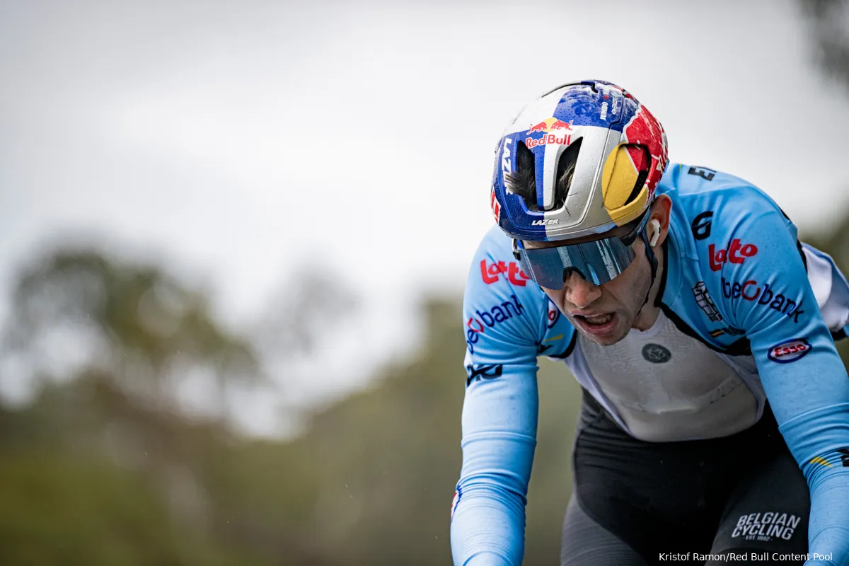 Krijgen Van der Poel en Van Aert nu wel of geen startgeld in de Wereldbeker veldrijden?