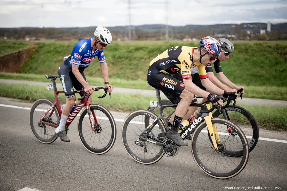 wout van aert mathieu van der poel tadej pogacar 1