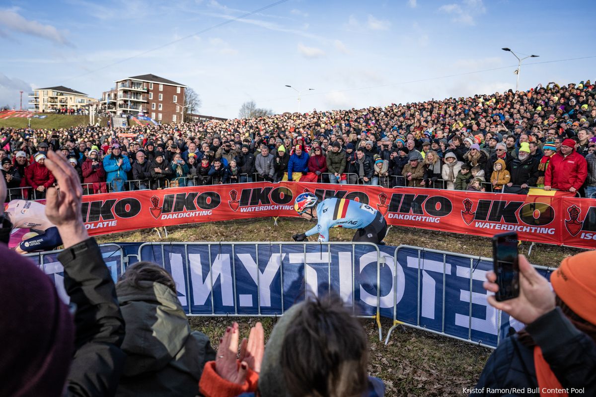 Participants Cyclo-cross World Championships 2024 | 36 women at the starting line in Tábor, 49 men