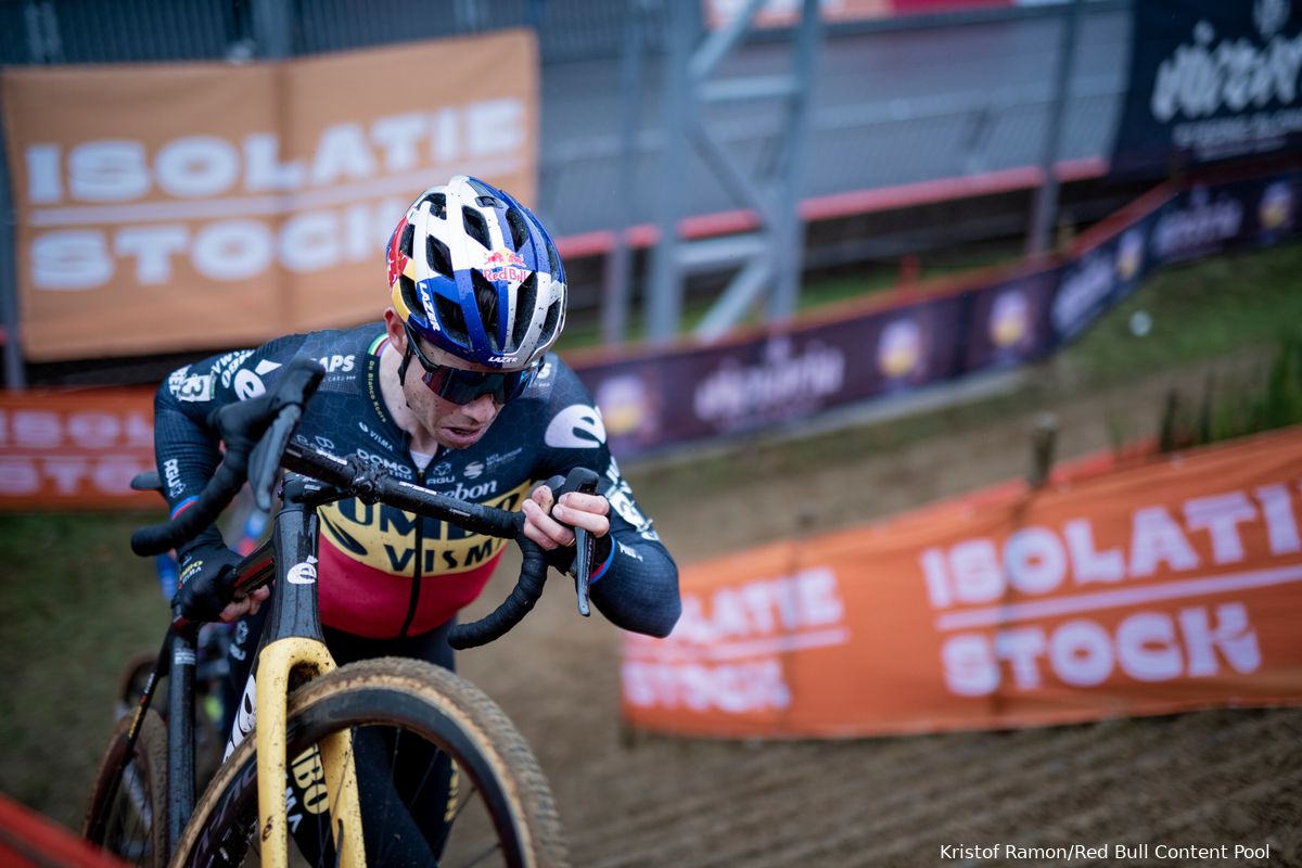 IDL over het veldrijden | Zorgen om Van der Poel, beste Van Aert in het veld ooit?