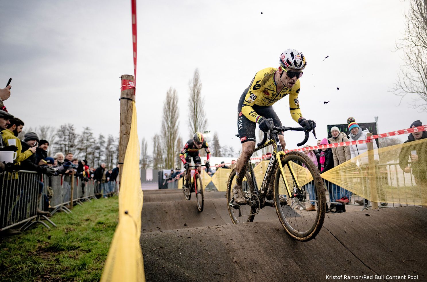 Laatste clash Van der Poel vs. Van Aert deze crosswinter in Maasmechelen, Pieterse en Worst vervolgen na tegenslag WK-route