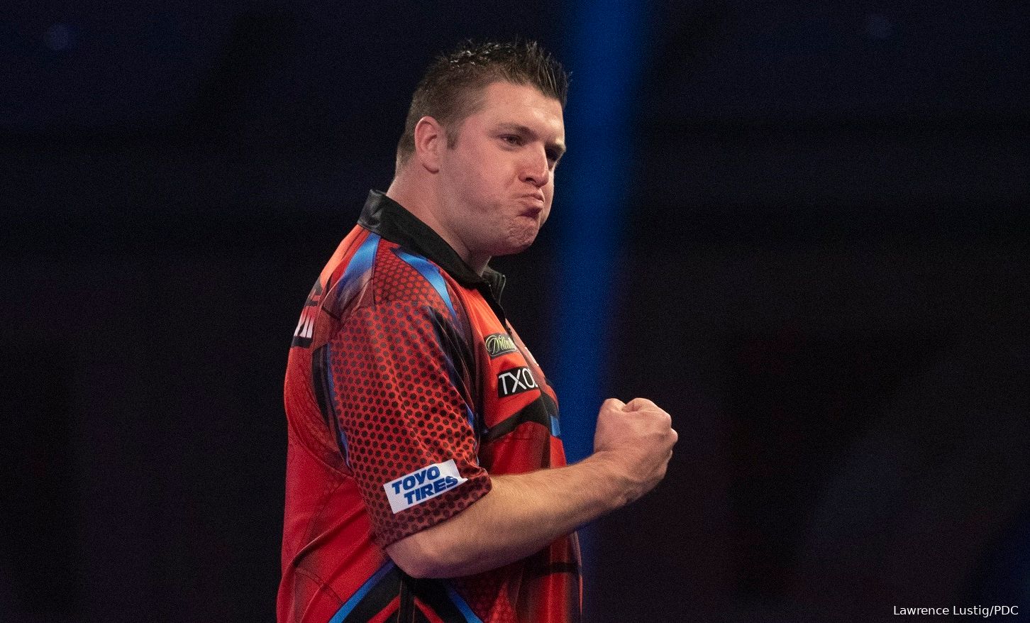 Speelschema WK Darts: Outsiders Wade en Gurney strijden dinsdagmiddag voor plek bij laatste zestien