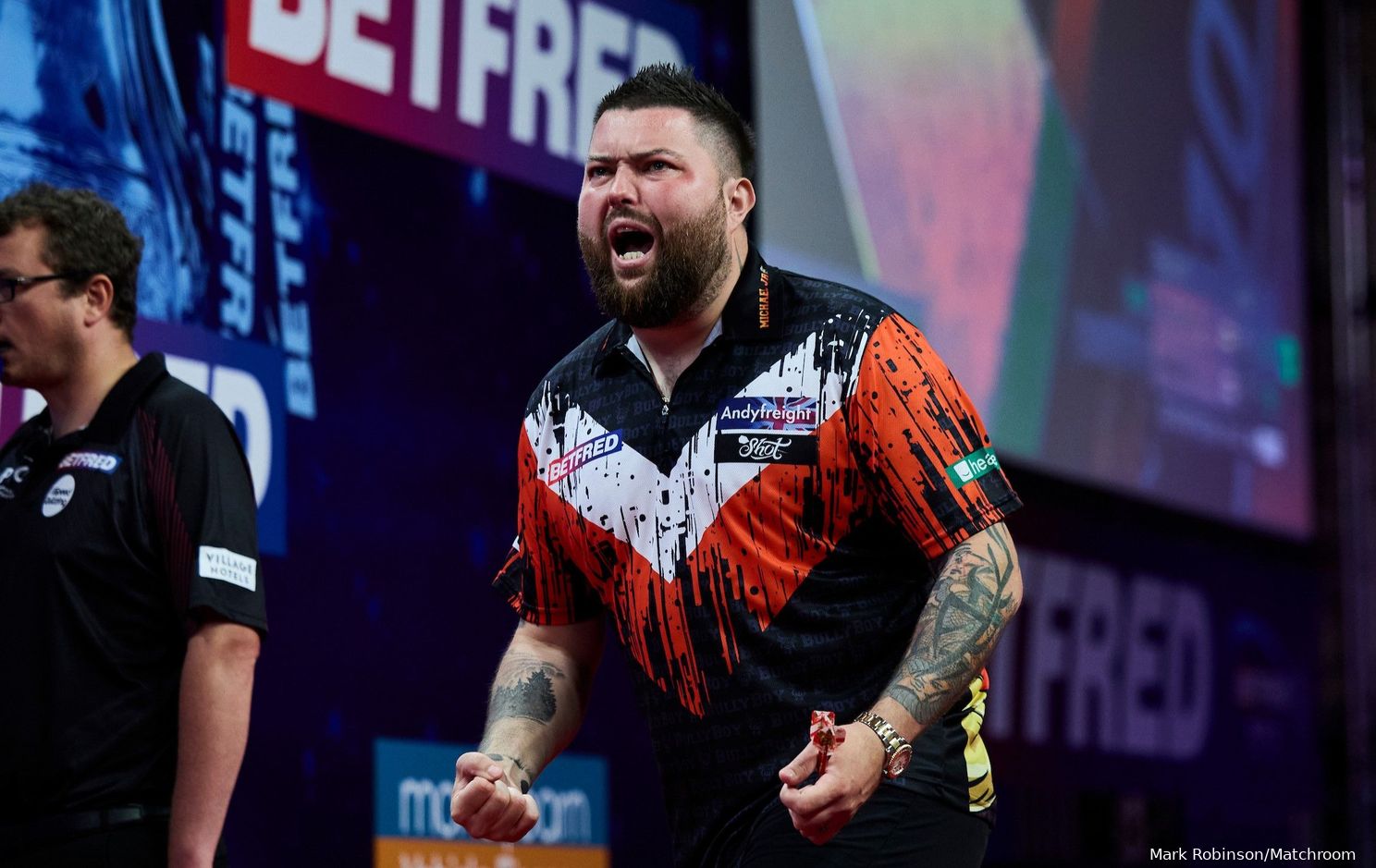 "Kon mijn ogen niet geloven dat het zo makkelijk ging" - Michael Smith vloert Rob Cross op weg naar halve finales World Matchplay