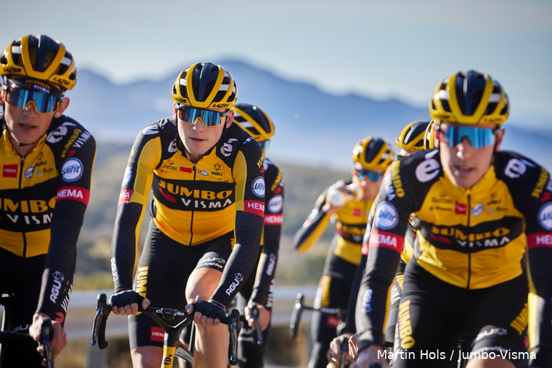 IDL Neo | David Dekker kruist degens met de wereldtop in UAE: 'Mooiste wat er is'