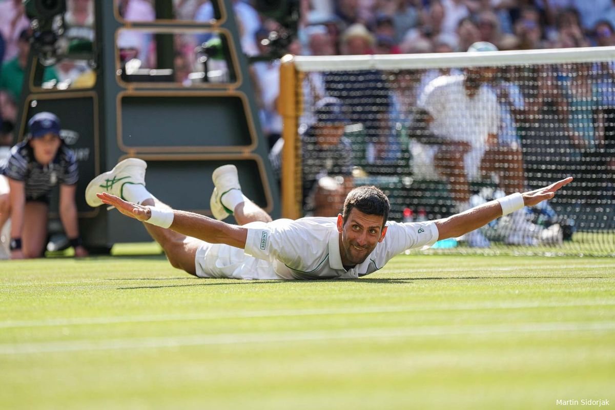 WATCH: Djokovic Hilariously Attempts To Dry Slippery Wimbledon Centre Court During Rain Delay