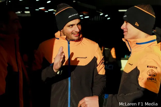 Norris: 'Er is niemand die ik liever versla dan Sainz'