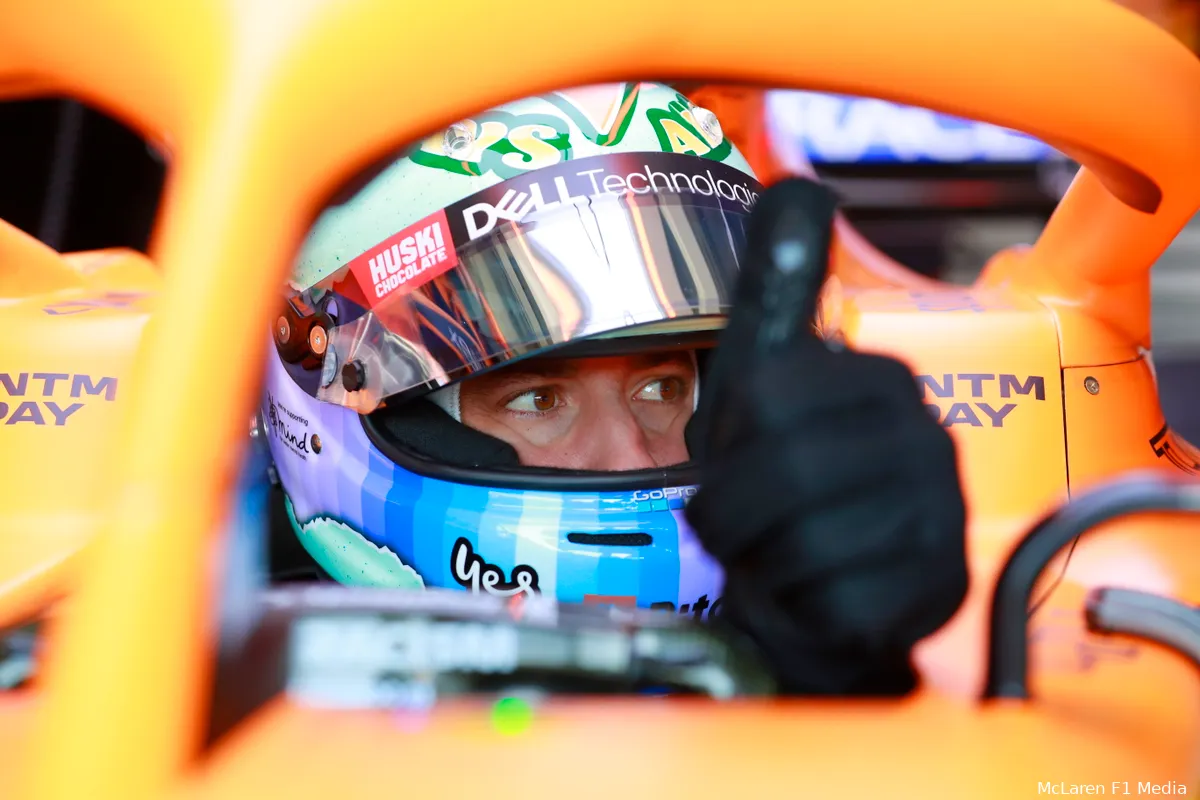 Ricciardo ducht moeizame McLaren-start niet: 'Als ik terugkijk giechel ik waarschijnlijk wat'