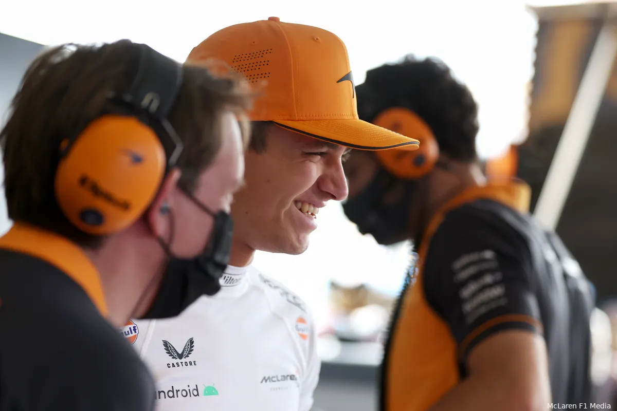 Ondertussen in de F1 | Norris bouwt golfhole in de achtertuin