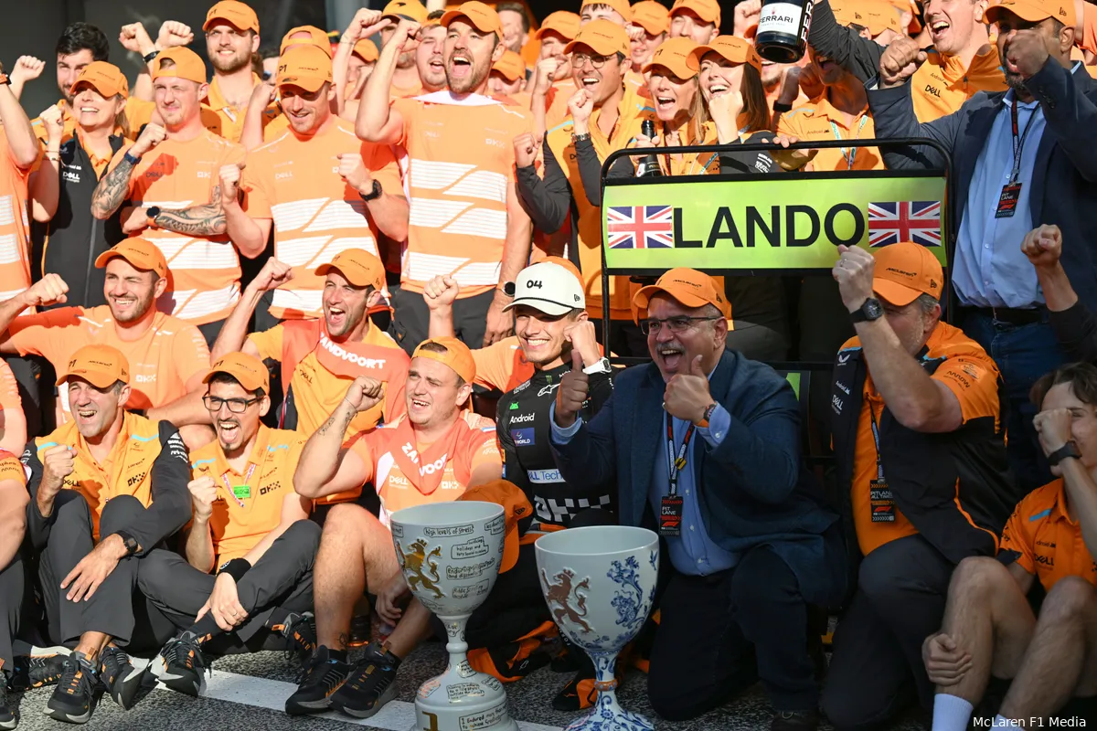 lando norris oscar piastri zak brown mclaren gp nederland zondag 2024 2