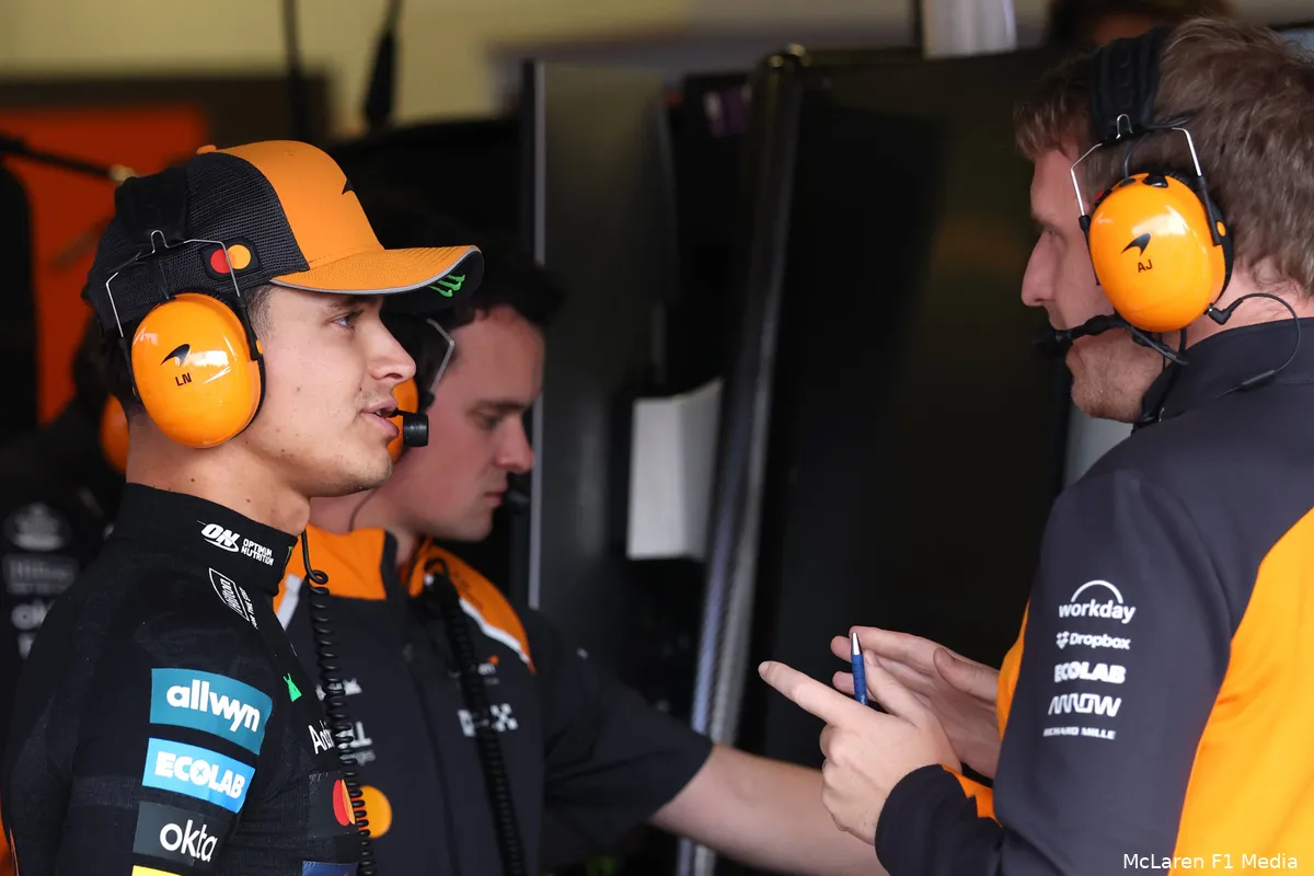 lando-norris-mclaren-gp-azerbeidzjan-2025-zondag-8