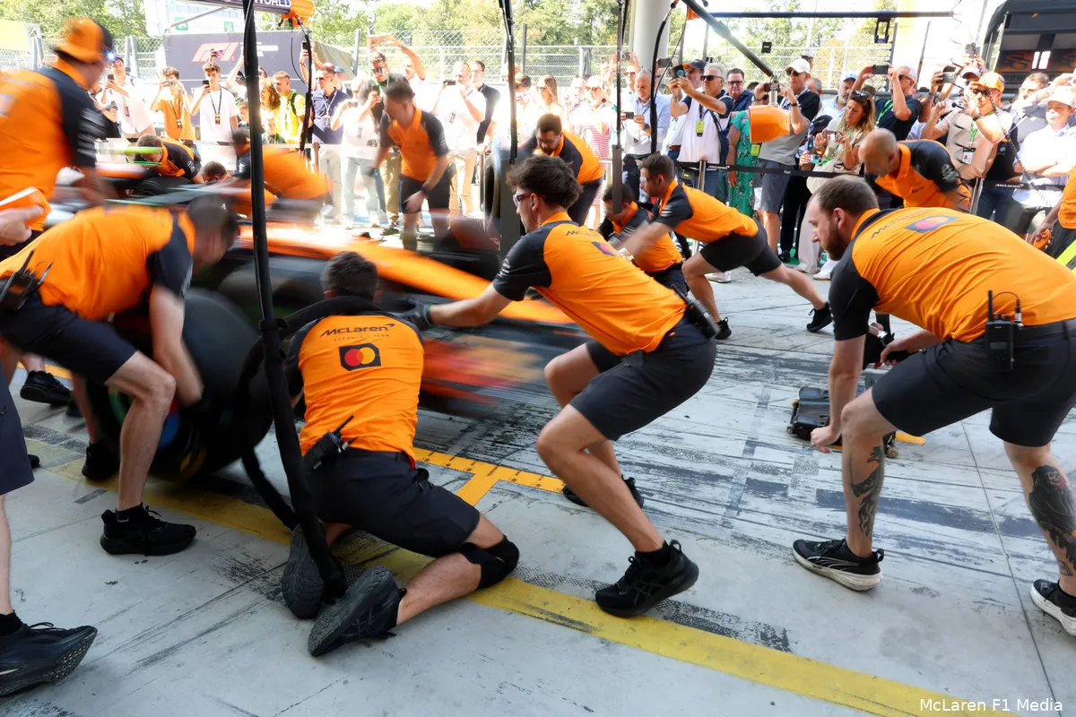 mclaren-pitstop-oefenen
