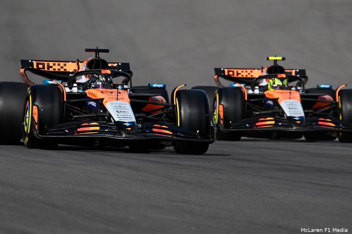 lando-norris-oscar-piastri-mclaren-cota-zondag-2025