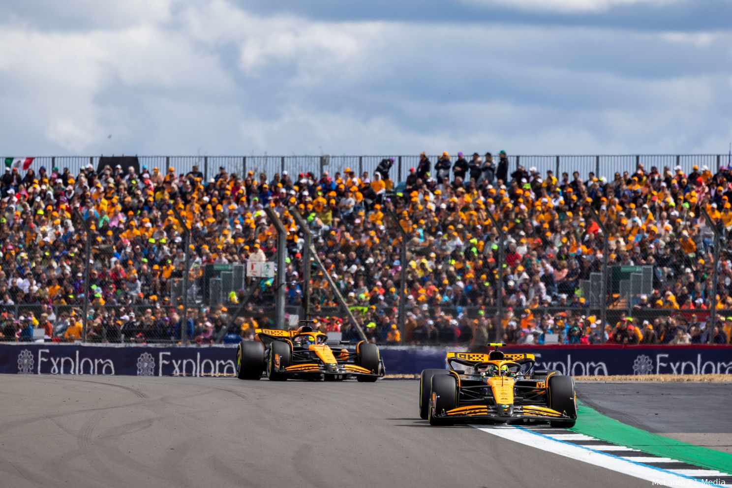 lando norris mclaren racedag silverstone 2024 oscar piastri