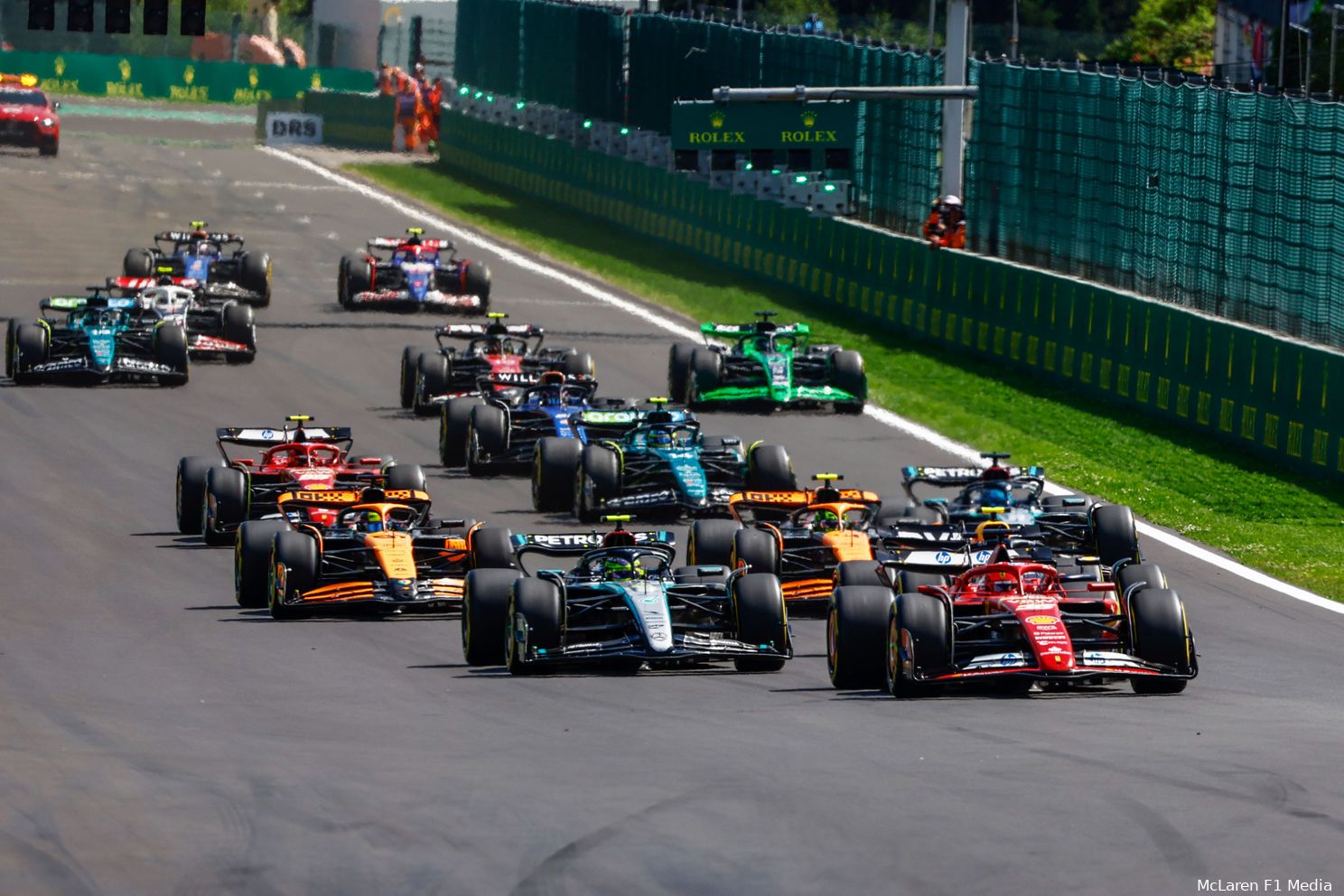 start grid mclaren redbull mercedes belgie