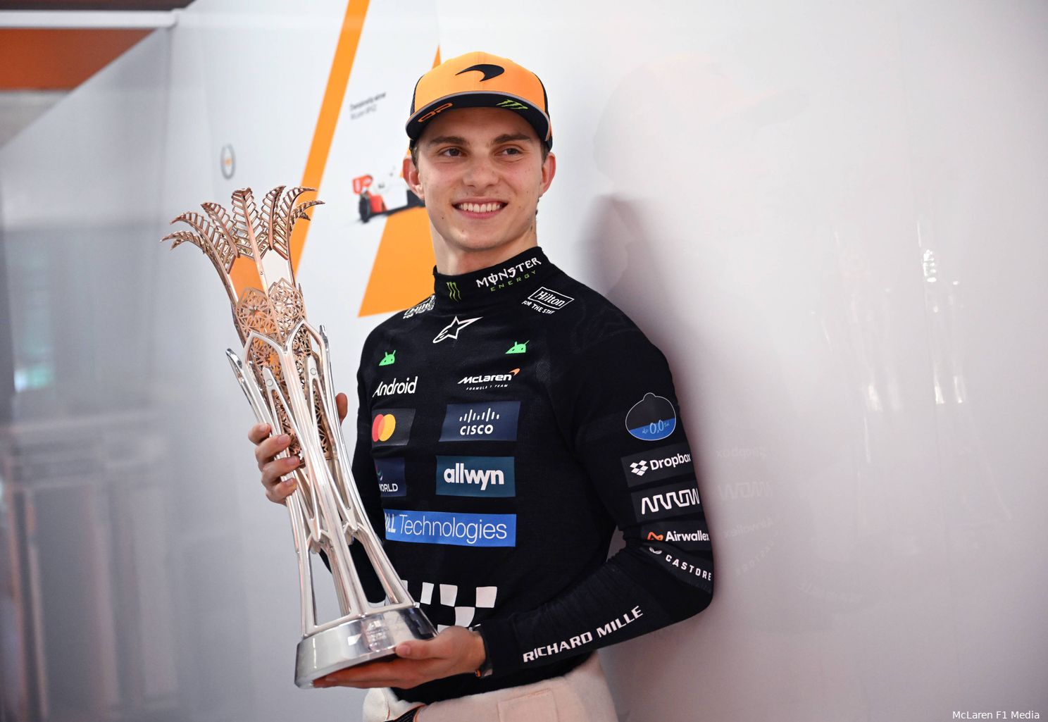 Italiaanse kranten zien Piastri Verstappen 'breken': 'Hij reed als een doorgewinterde kampioen'