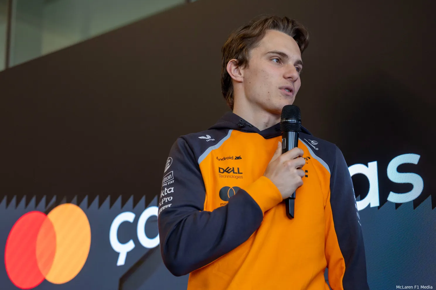 Rosberg heeft titelkandidaat hulp aangeboden: geen antwoord gekregen
