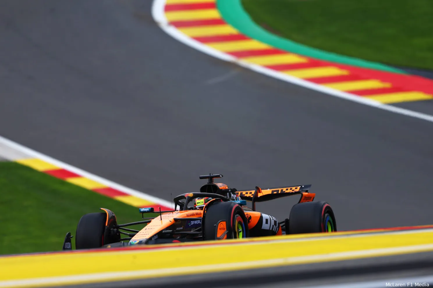 oscar-piastri-mclaren-vrijdag-VT1-belgië