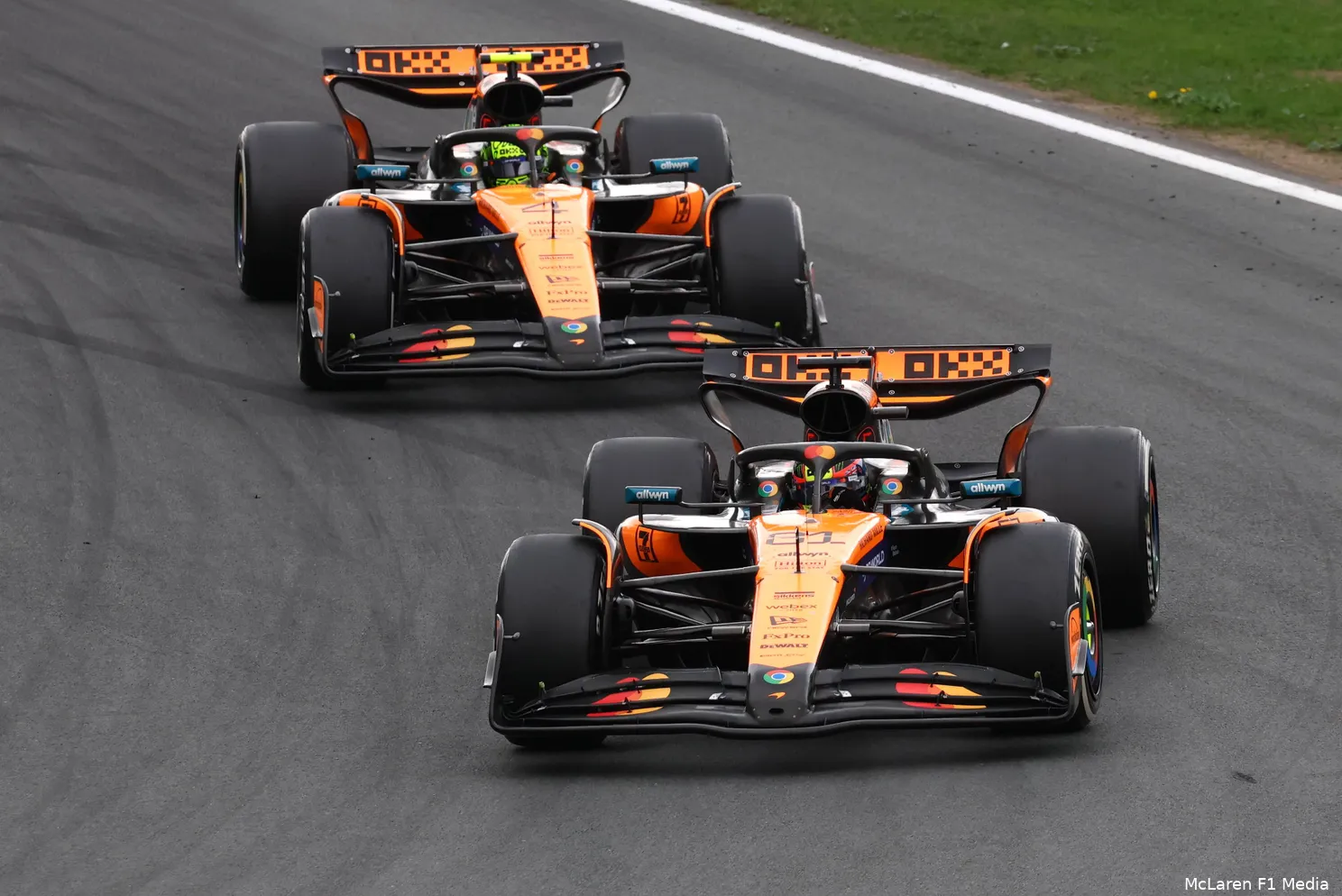 oscar-piastri-lando-norris-mclaren-gp-nederland-2025-zondag-2