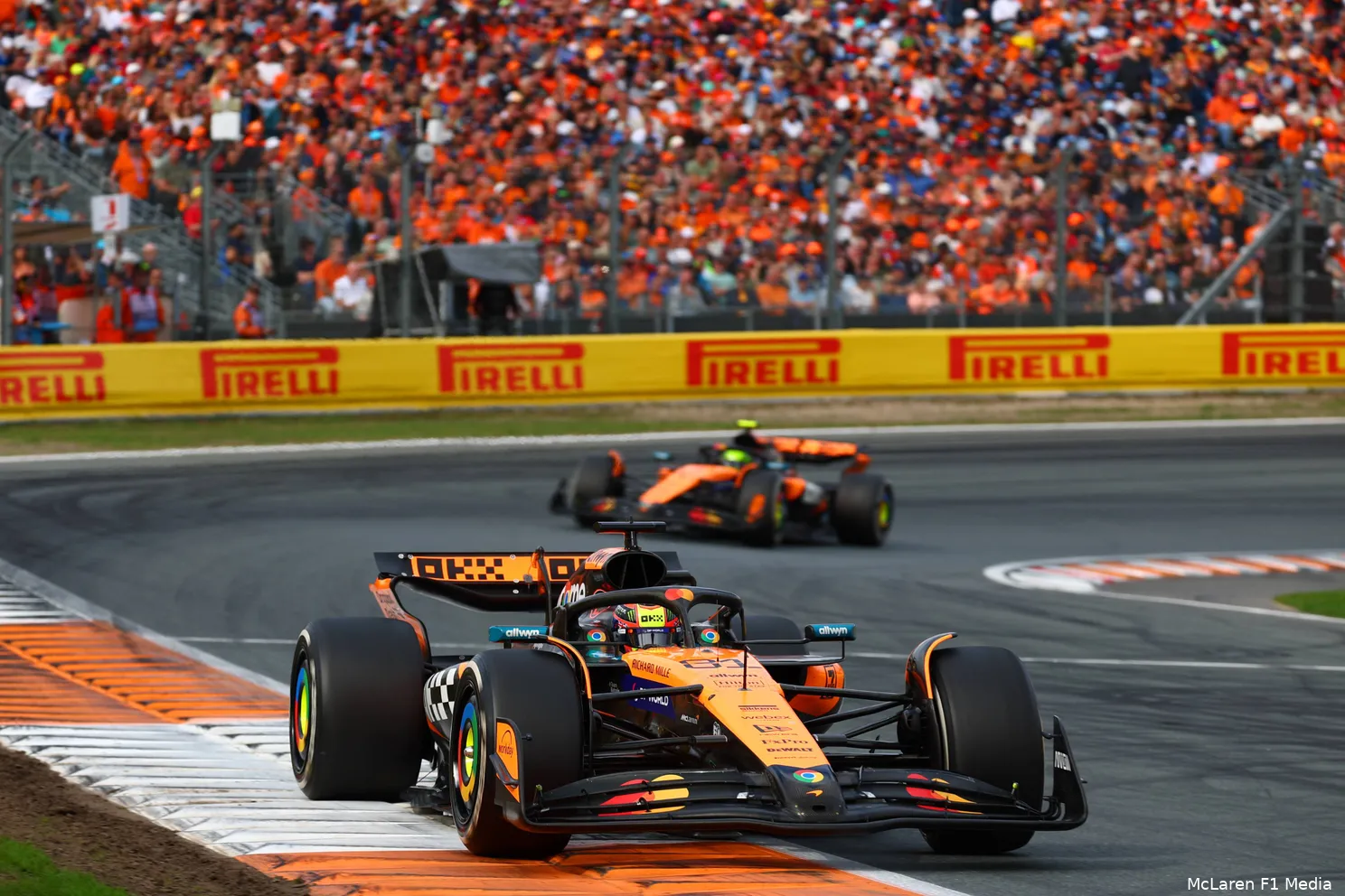 oscar-piastri-lando-norris-mclaren-gp-nederland-2025-zondag-4
