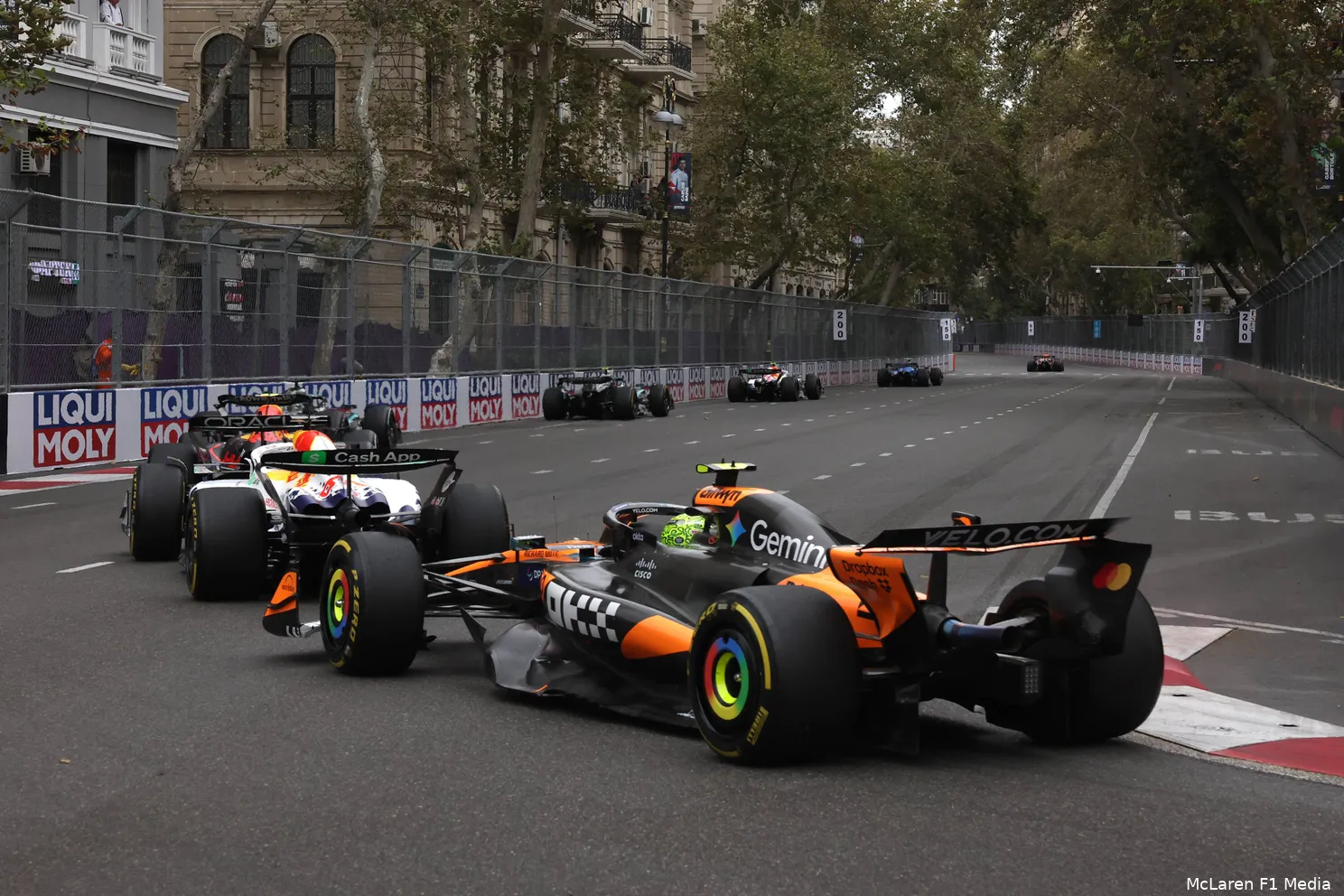 lando-norris-mclaren-gp-azerbeidzjan-2025-zondag-25