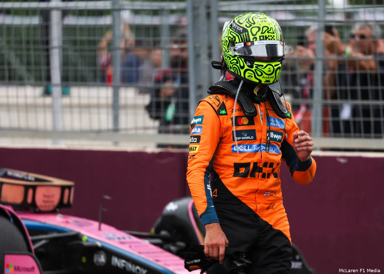 lando-norris-mclaren-gp-azerbeidzjan-2025-zondag-4