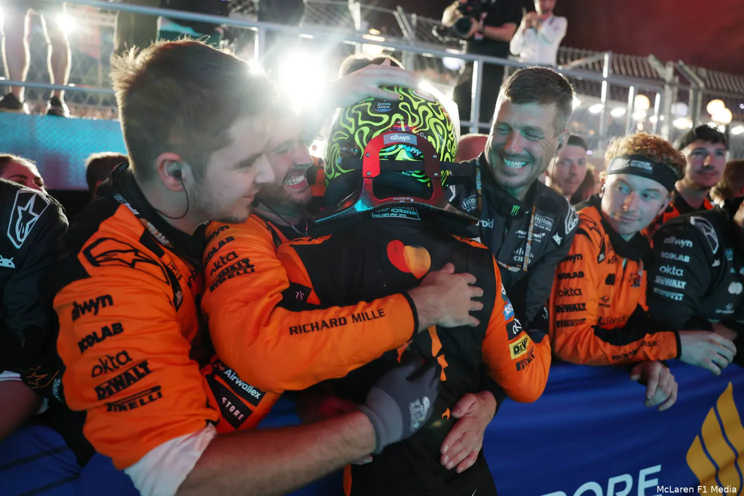 lando-norris-mclaren-gp-singapore-2025-zondag-5