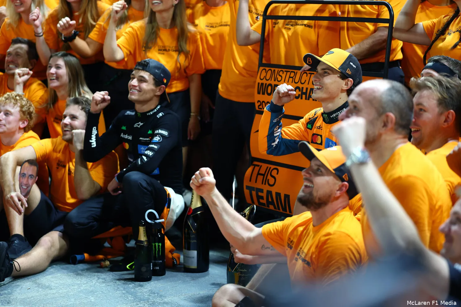 oscar-piastri-lando-norris-mclaren-gp-singapore-2025-zondag-constructeurs-kampioen-10