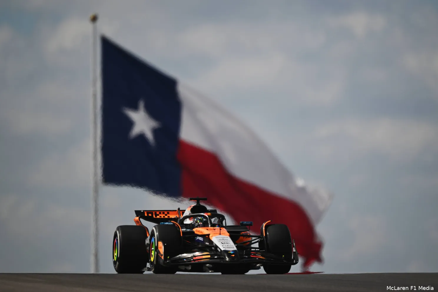 oscar-piastri-mclaren-cota-2025-vrijdag