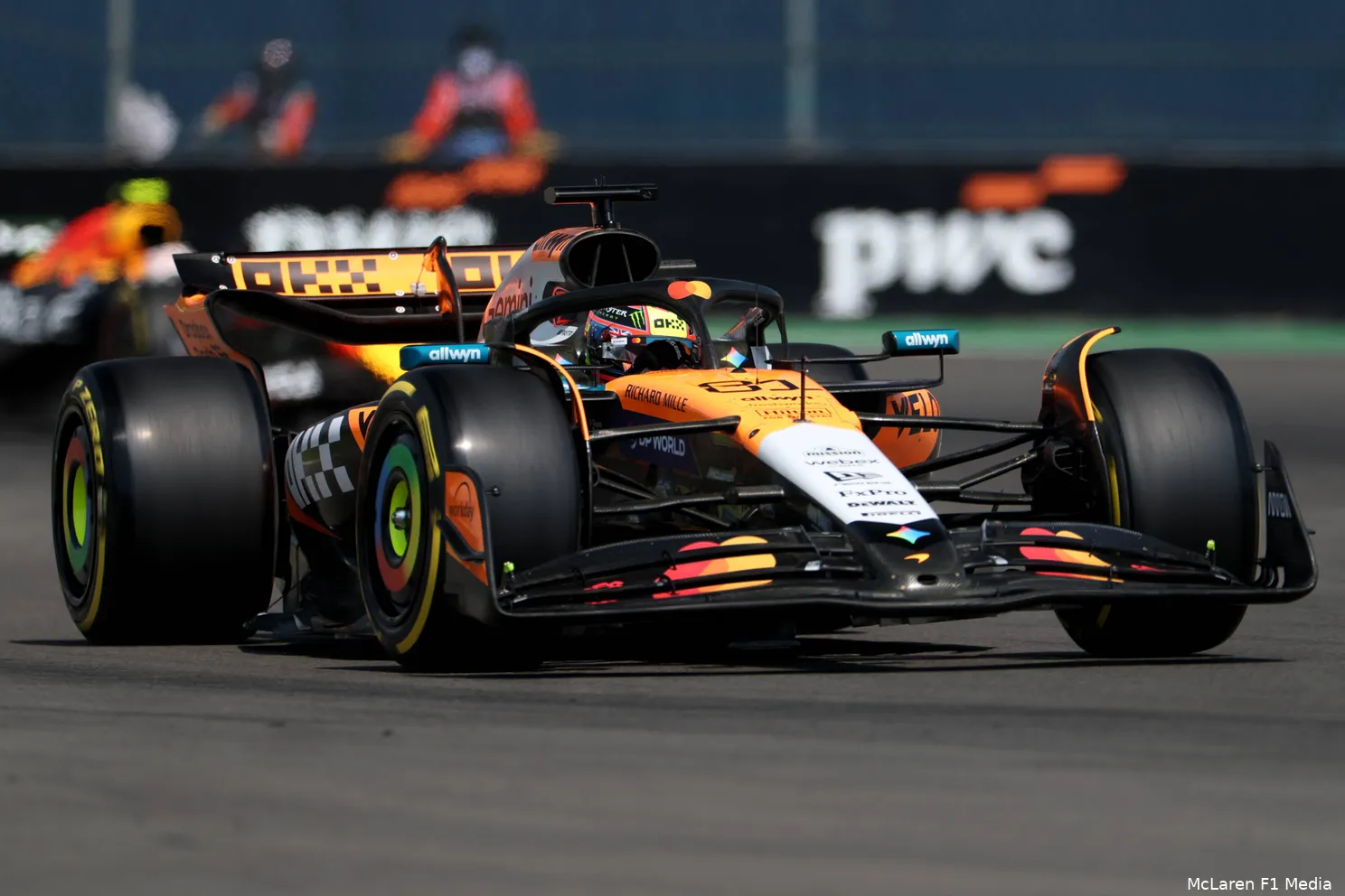 oscar-piastri-mclaren-mexico-zaterdag-2025