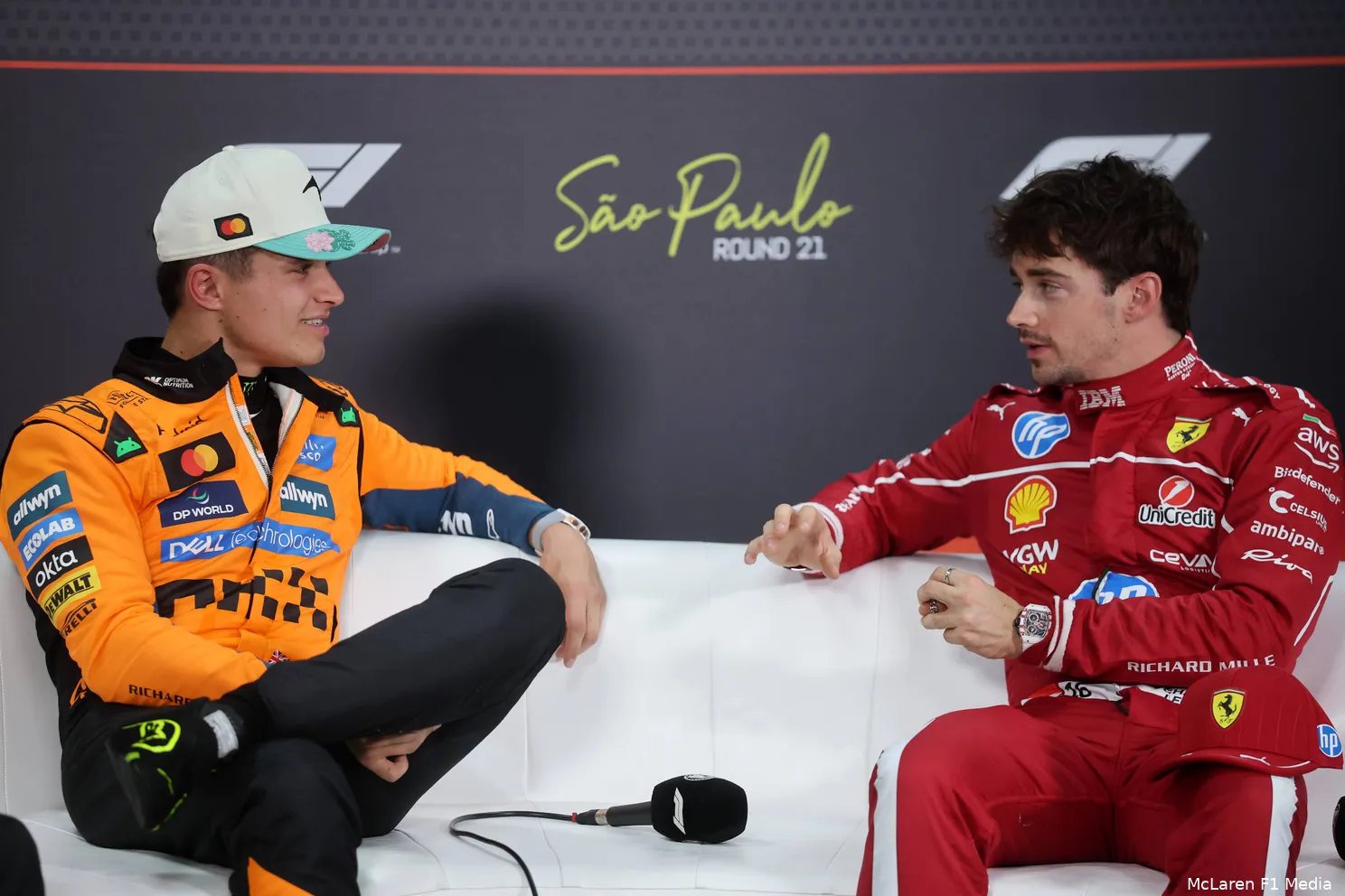 lando-norris-mclaren-gp-sao-paulo-brazilie-2025-zaterdag-charles-leclerc-ferrari-3